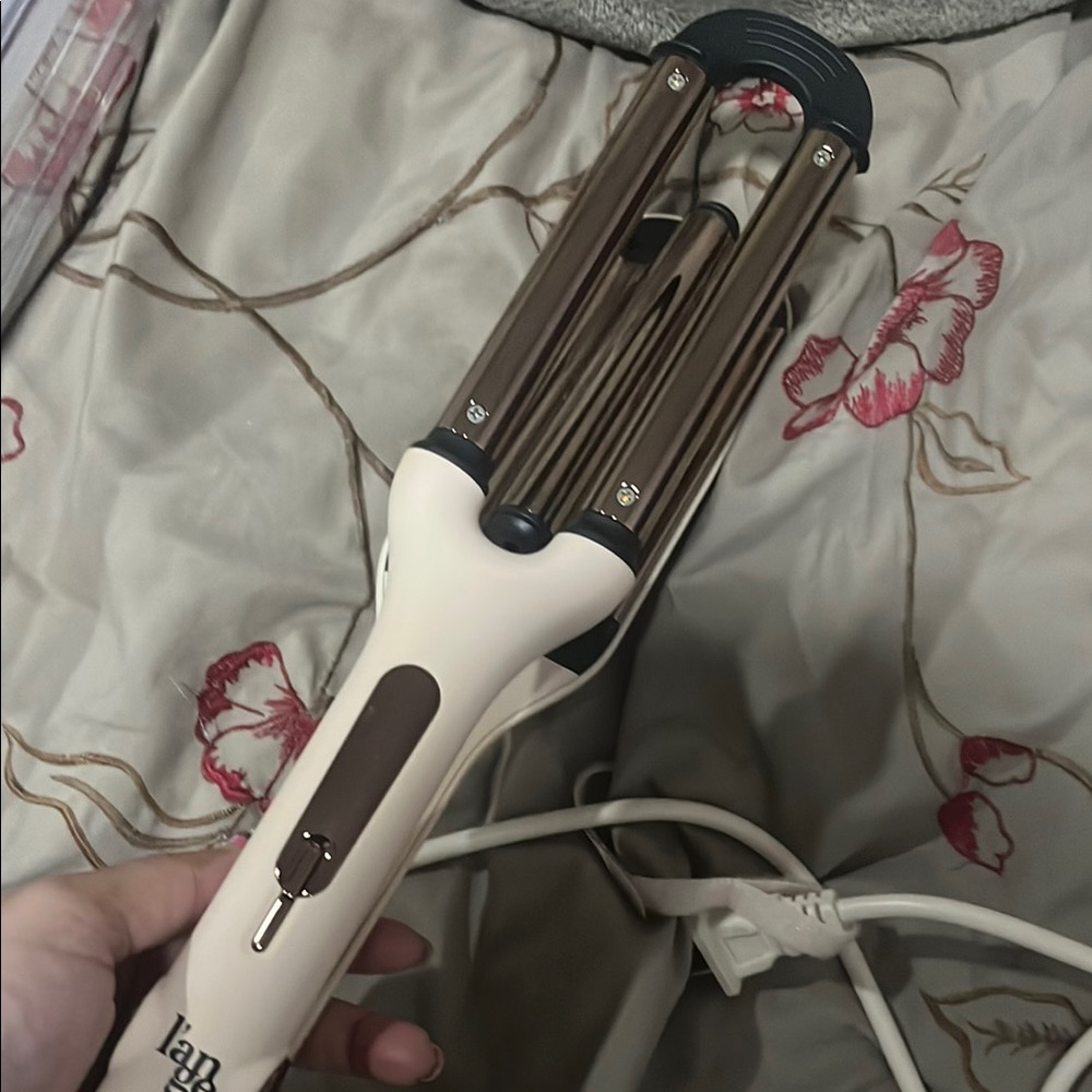 Lan Hair Styling Tool with Brown and Cream Design